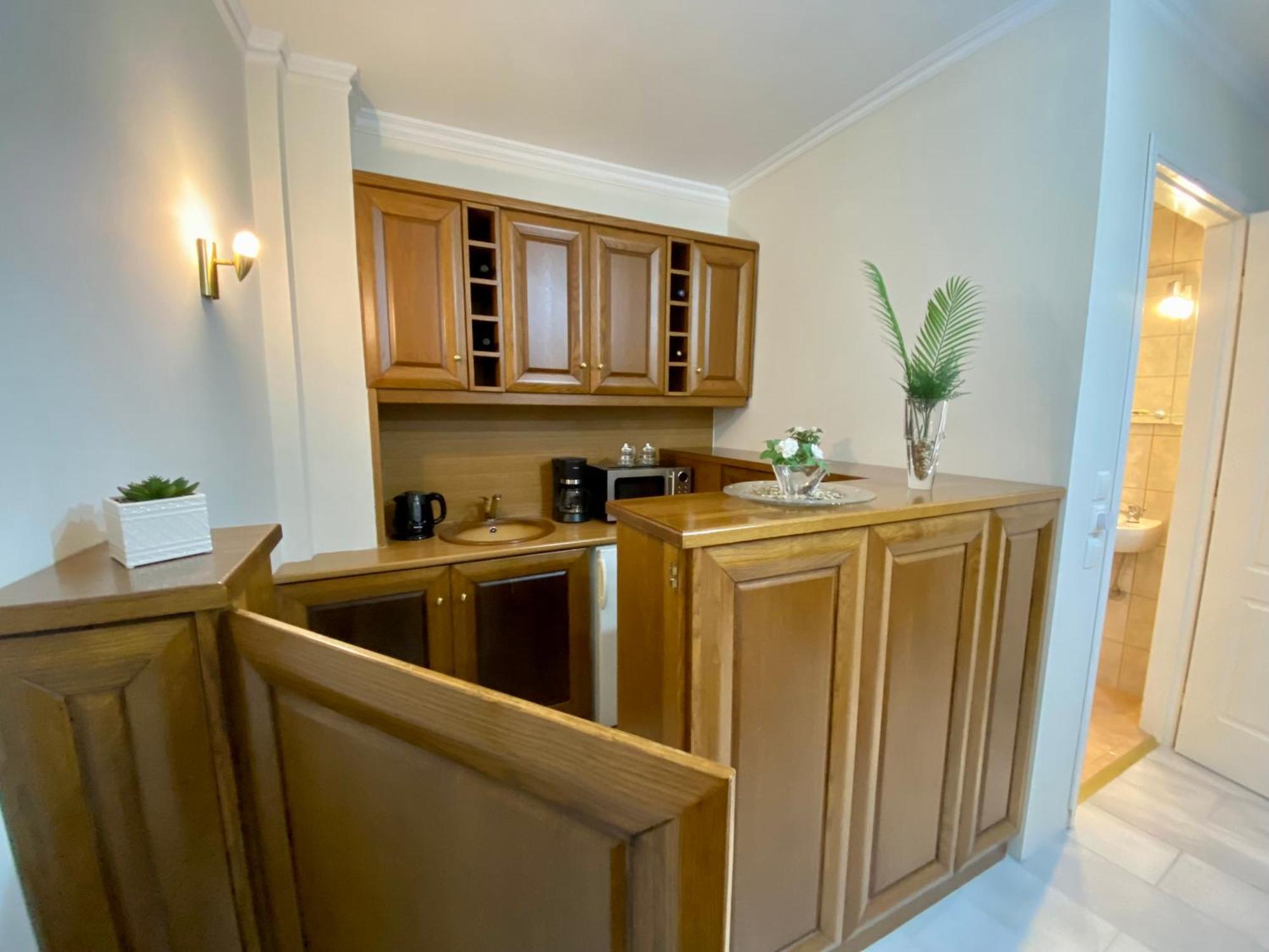 Nikos Apartment Spáta Екстериор снимка