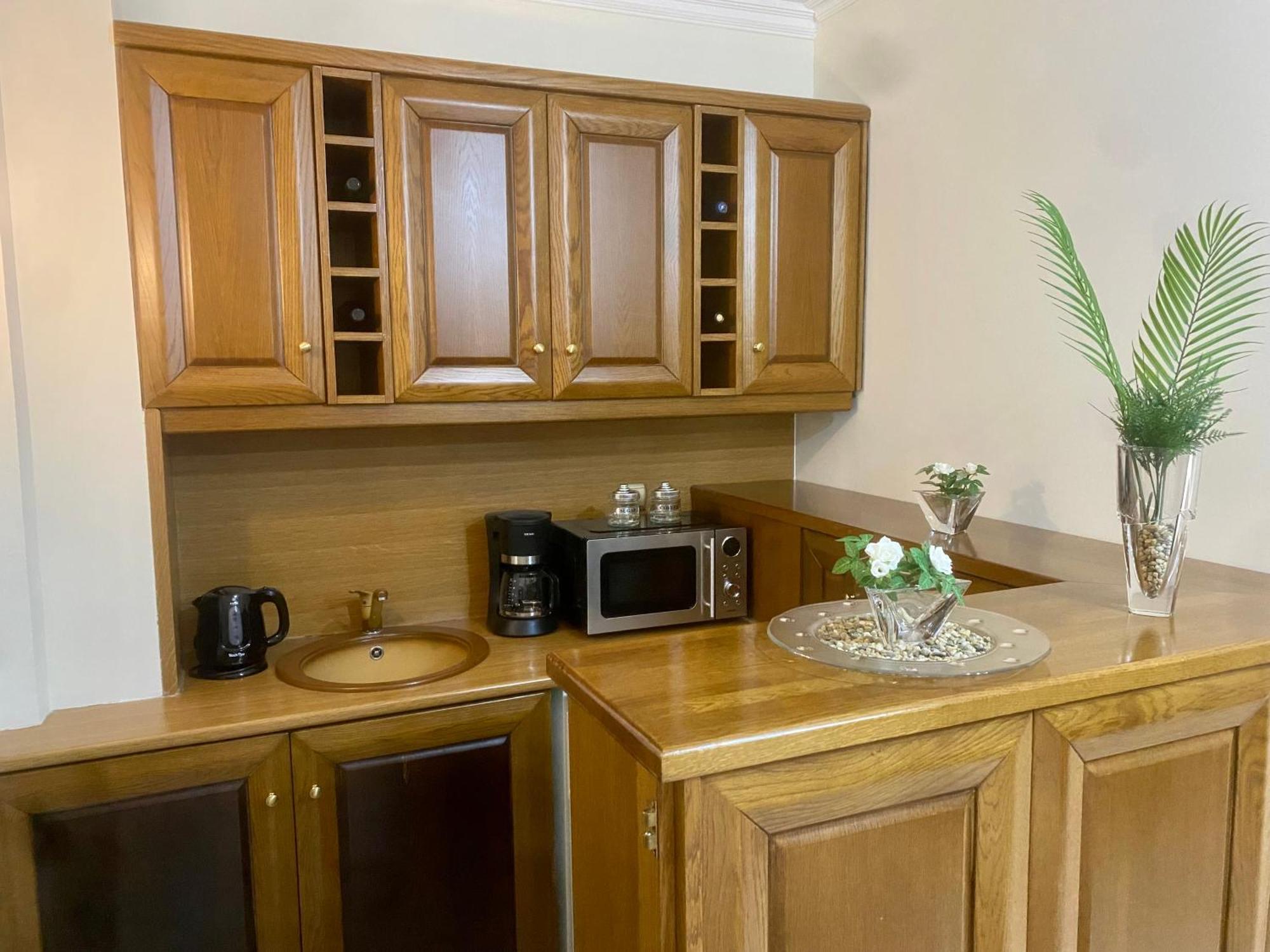 Nikos Apartment Spáta Екстериор снимка